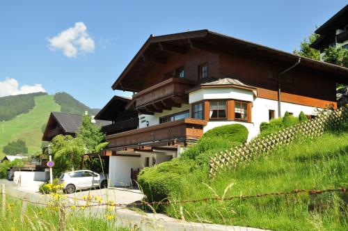 Utvendig, Landhaus Simone incl JOKER CARD by All in One Apartments in Saalbach