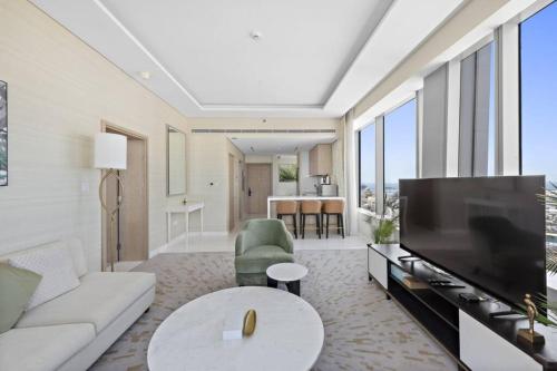 Stunning 1-BR Apartment In Heart Of The Palm - image 7
