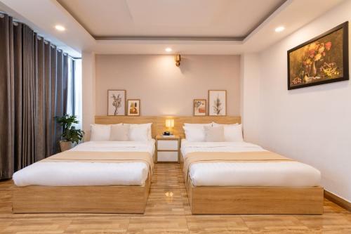 2 double beds
