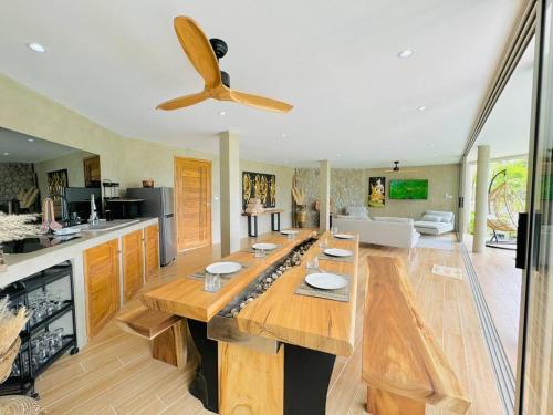 Lovely Villa, 2 Bedrooms & 1 Studio Room, Koh Samui near Samui Aquarium and Tiger Zoo