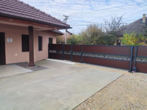 Andi Apartman in Pacsér