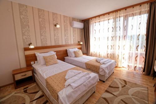 Комплекс АНИ МАР яз Клокотница, Haskovo (fotografie 9)