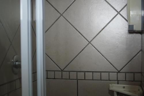  Double Room image 6