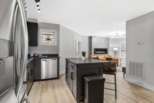 The Lofts of Downtown 540 N 2nd St, #207 Charming 2-Bedroom in the Heart of Clarksville, TN in Clarksville, USA