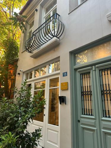 Belle Athenes - Luxury Rooms at Monastiraki Railway Station, Atene