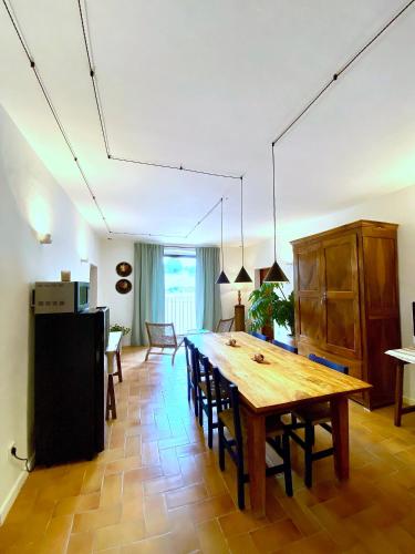 Koplietošanas atpūtas telpa ar TV, Casa Olímpia (Casa Olimpia) in Monells
