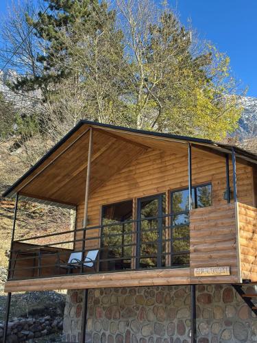 Elia Hut Kazbegi
