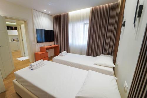 2 Steps from city center apt 3 1, Тирана (фото 5)