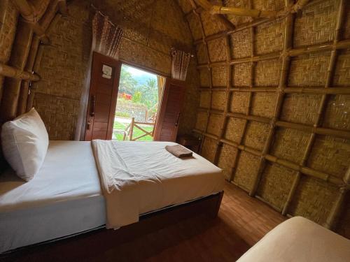 Villa Bambu Rinjani & Restaurant - Tap to explore photos