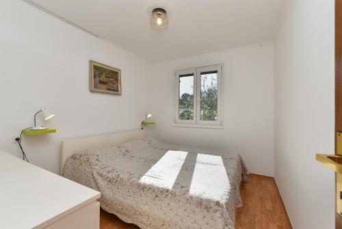 Apartment image 10