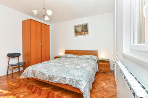 Apartment image 10