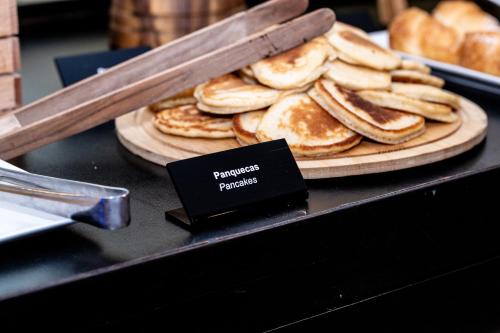 Acevi Villarroel - image 4