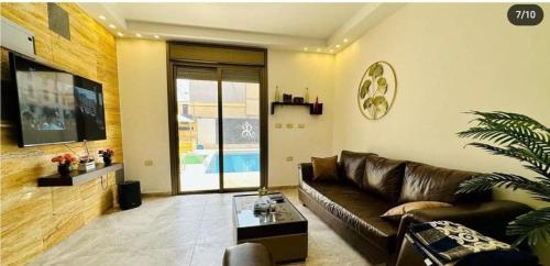 Private Pool - Relax Chalet Deadsea in Al Rama