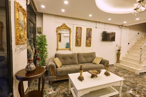 Laluna Hotel Near Grand Bazaar City Center 3