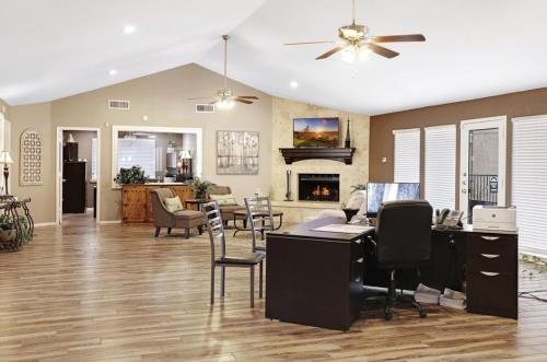 Landing at Quail Ridge - 1 Bedroom in Grand Prairie in Grand Prairie, USA