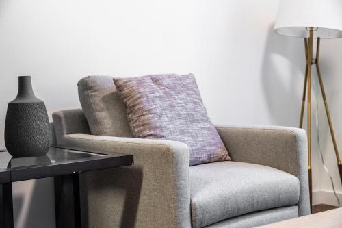 Landing at Vida East - 1 Bedroom in Church Hill in Richmond, USA