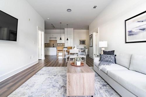 Landing at Lofts at Weston Lakeside - 1 Bedroom in Cary in Cary, USA