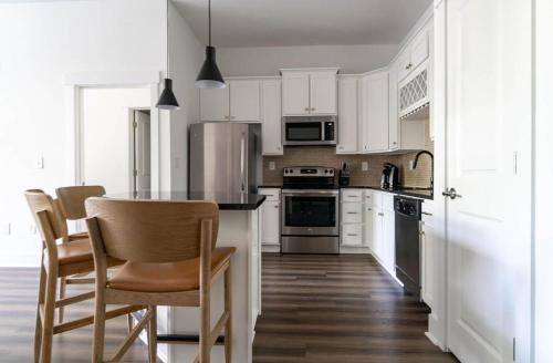 Landing at Lofts at Weston Lakeside - 1 Bedroom in Cary in Cary, USA