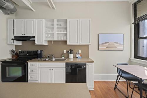 Landing at The Stahlman - 1 Bedroom in Downtown in Nashville, USA