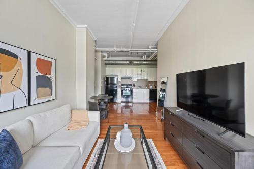 Landing at The Stahlman - 2 Bedrooms in Downtown in Nashville, USA