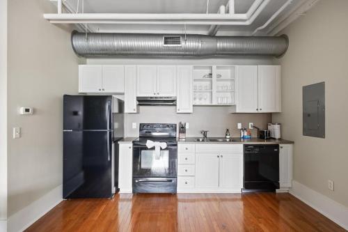 Landing at The Stahlman - 2 Bedrooms in Downtown in Nashville, USA