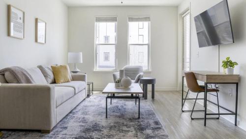 Landing at The Eddy at Riverview - 1 Bedroom in West End in Atlanta, USA