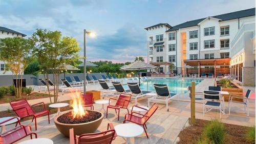 Landing at The Eddy at Riverview - 1 Bedroom in West End in Smyrna (GA)