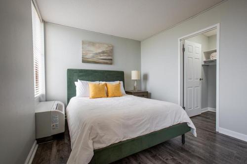 Landing at Three Rivers - 2 Bedrooms in Central Fort Wayne in Fort Wayne, USA