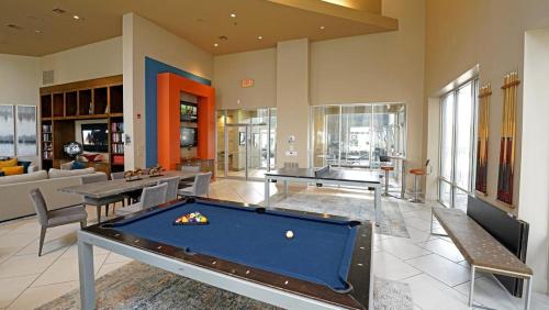 Landing at Voyager at Space Center - 1 Bedroom in East Pasadena in Houston, USA