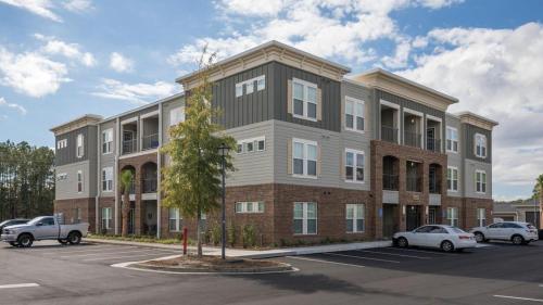 Landing at Parker Point - 1 Bedroom in Cainhoy in Charleston, USA