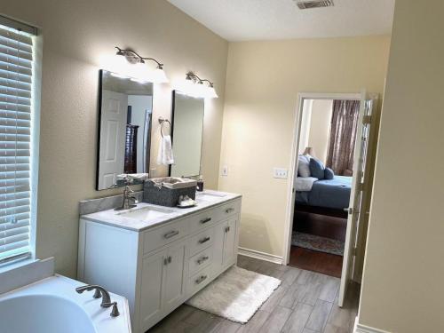 Wiley House Bed and Breakfast in Humble, USA
