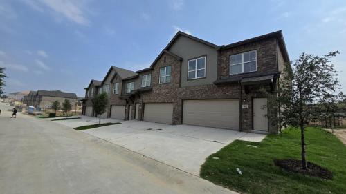 Landing at stone lake townhomes - 3 Bedrooms in Weatherford in Weatherford, USA