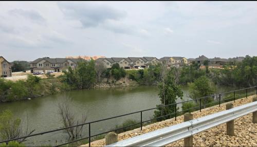 Landing at stone lake townhomes - 3 Bedrooms in Weatherford in Weatherford, USA