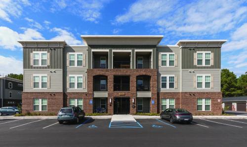 Landing at Parker Point - 1 Bedroom in Cainhoy in Charleston, USA
