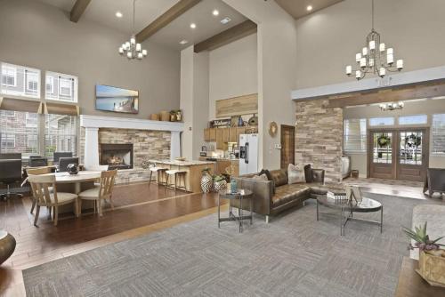 Landing at Scissortail crossing - 1 Bedroom in Broken Arrow in Broken Arrow, USA