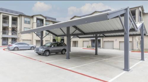 Landing at Bridge at McKinney - 2 Bedrooms in Downtown Mc Kinney in McKinney, USA