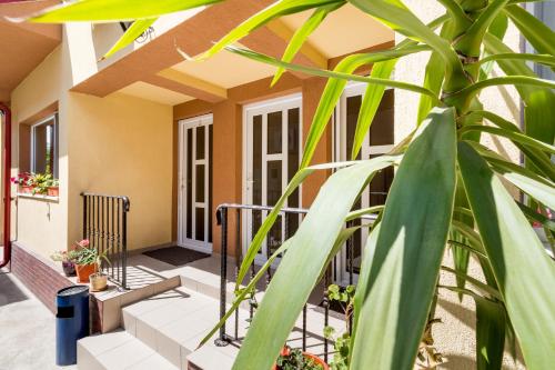 A szálláshely kívülről, Casa Dinii in Km 5