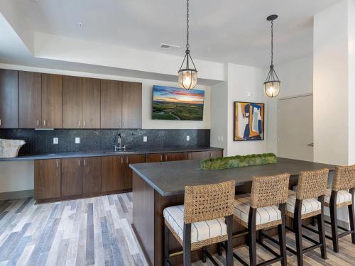 Landing at Avalon at James Island - 1 Bedroom in Charleston in Charleston, USA