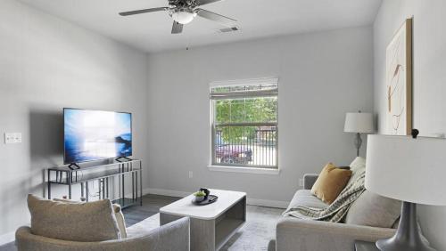 Landing at Clark Ridge Canyon - 1 Bedroom in Dallas in Dallas, USA