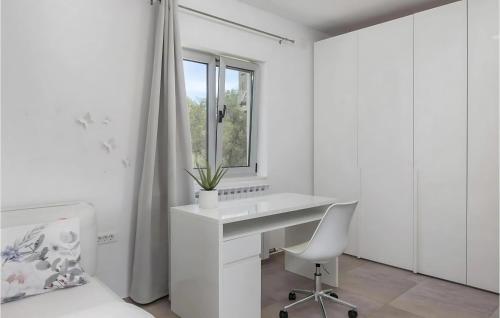 Lalic Gallery Villa - image 13