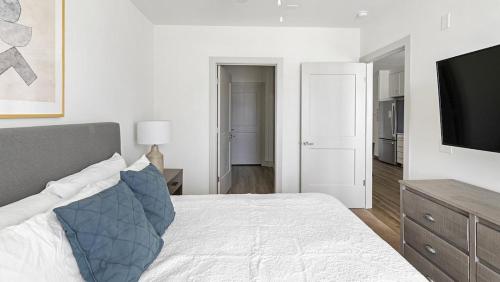 Landing at The Gallery - 2 Bedrooms in Huntsville in Huntsville, USA