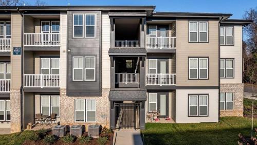 Landing at The Henry - 1 Bedroom in Northwest Charlotte in Charlotte, USA