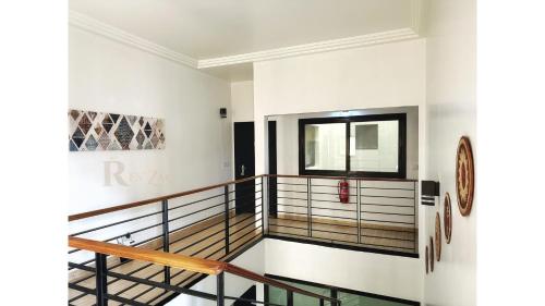 Buitenkant, Res'Zac in Rufisque