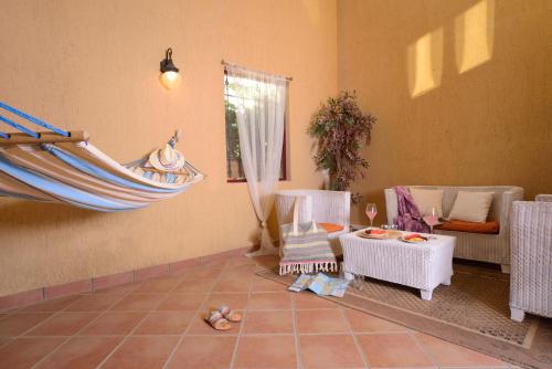 2 bedrooms, 3 beds