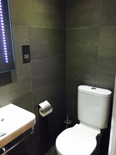 Chelsea House Hotel - B&B - image 11