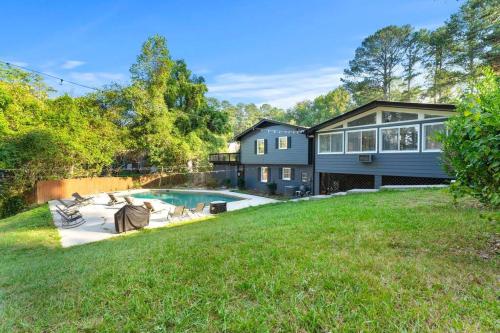 5Br Poolside Escapade Grand Vista Retreat sleeps 24 in Southwest