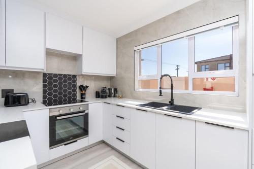 Surfside Haven 3 Bed Townhouse - image 12