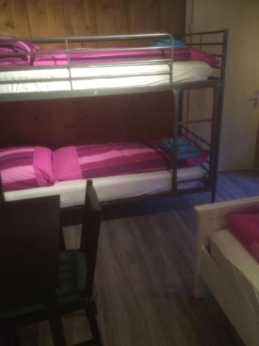 1 king bed, 2 bunk beds