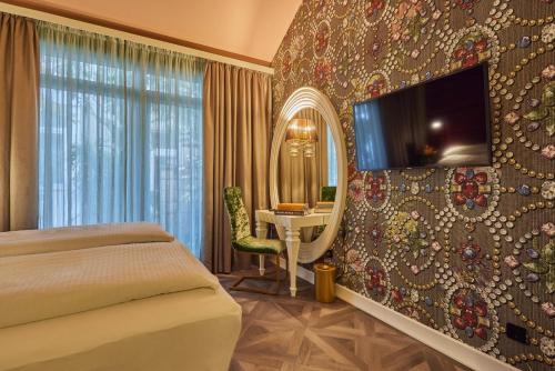 Classic Hotel Harmonie - image 3