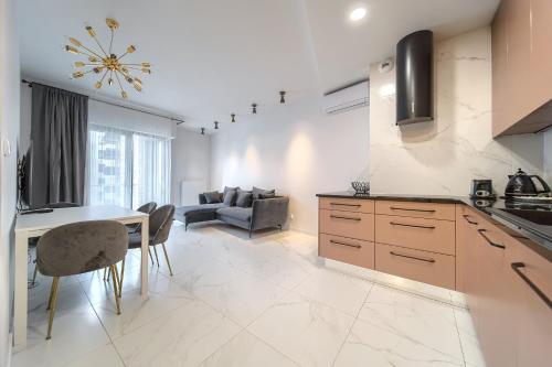 Zyndrama City Centre Deluxe Apartment by BookingHost, Breslau (Foto 10)